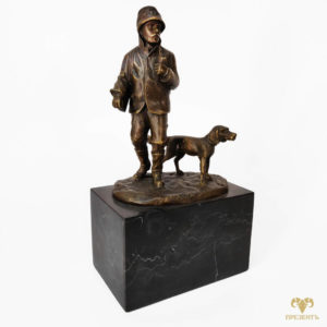 Бронзовая скульптура Охотник и собака