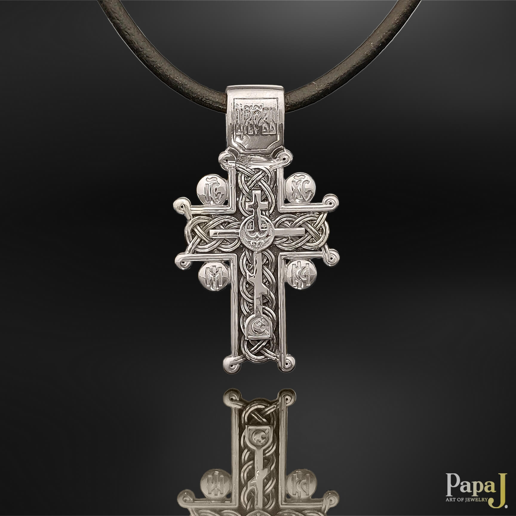 Серебряный православный крест с позолотой 999 пробы, плетеный орнамент, вид спереди