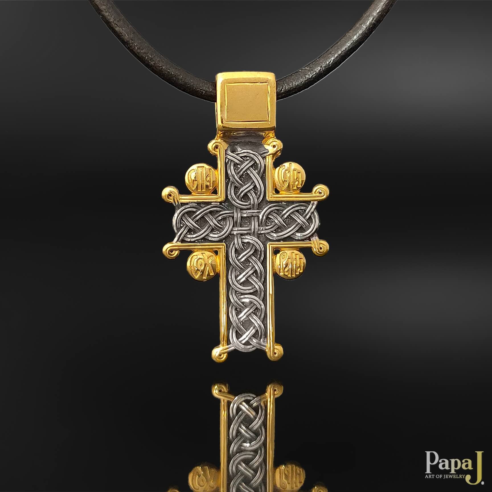 Православный крест из серебра 925 пробы с позолотой, литая вязь, вид сзади