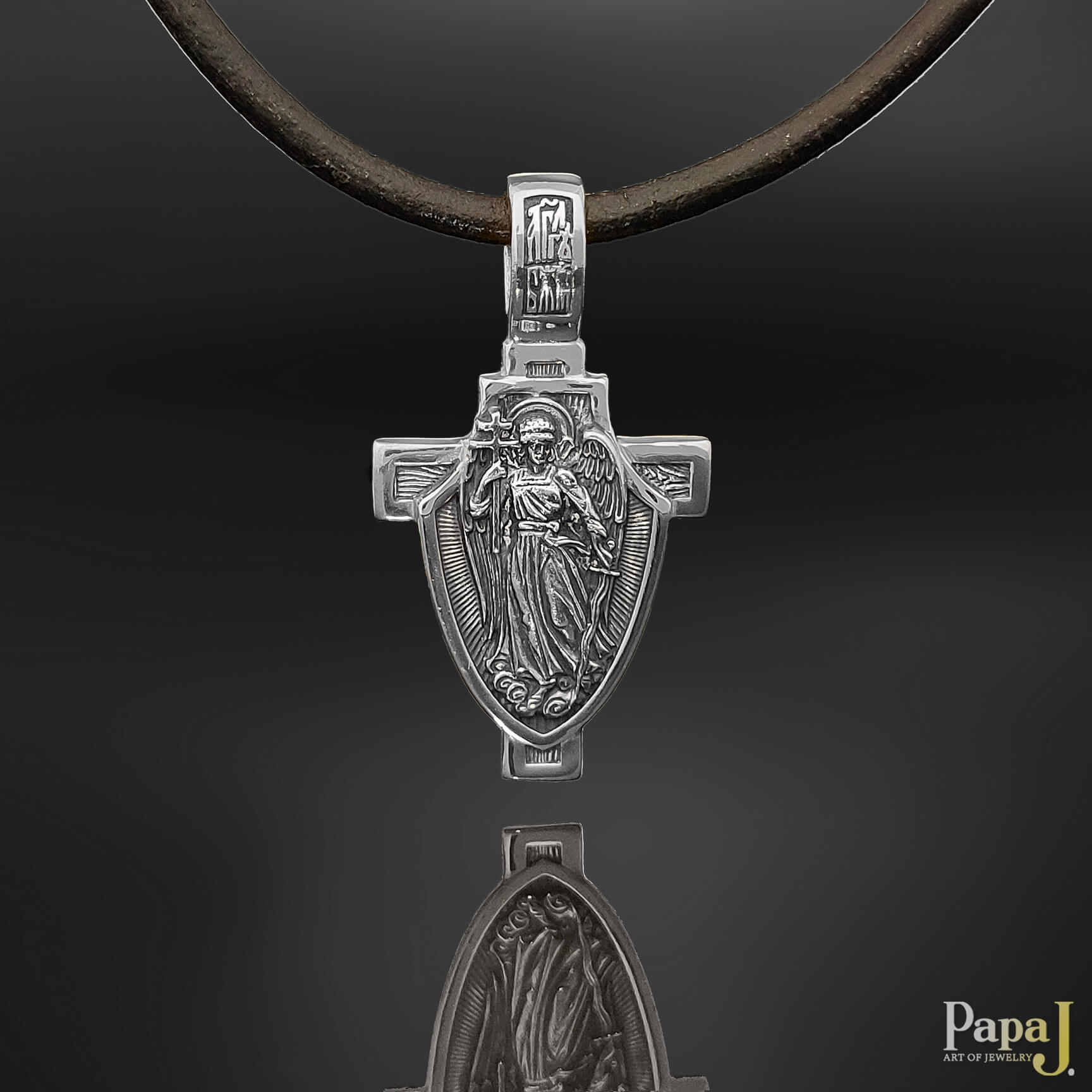 Серебряный православный крест с позолотой 999 пробы, плетеный орнамент, вид спереди